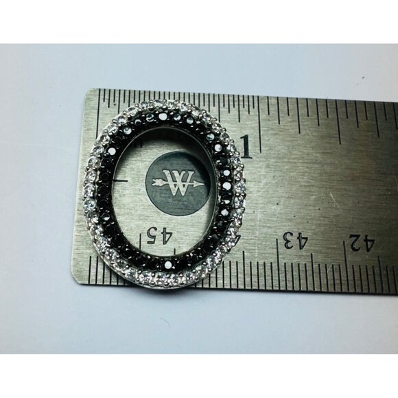 Brand New Black & White Crystal Encrusted Circle Pendant Sterling Silver 925 - Picture 7 of 10